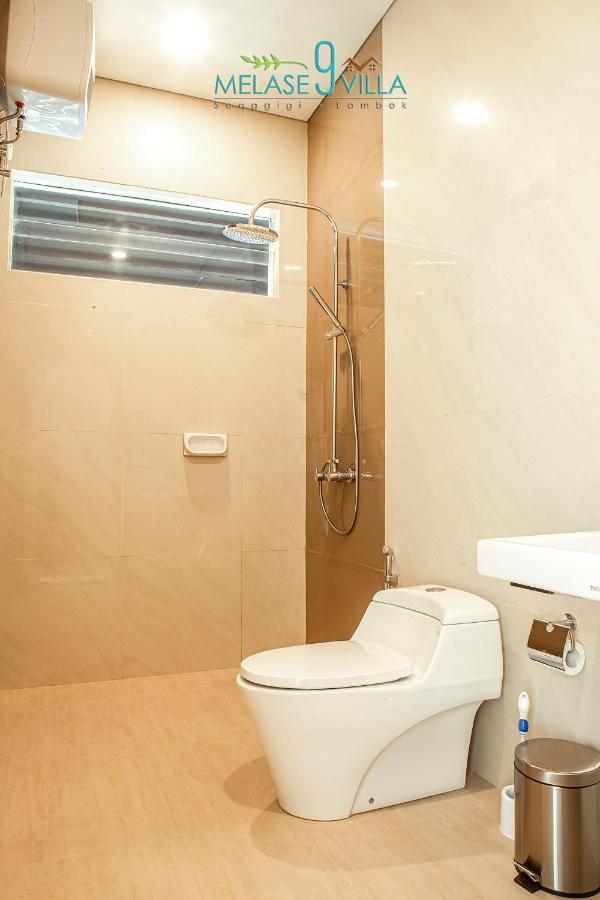 Melase 9 Villa, Senggigi Mataram Exteriör bild